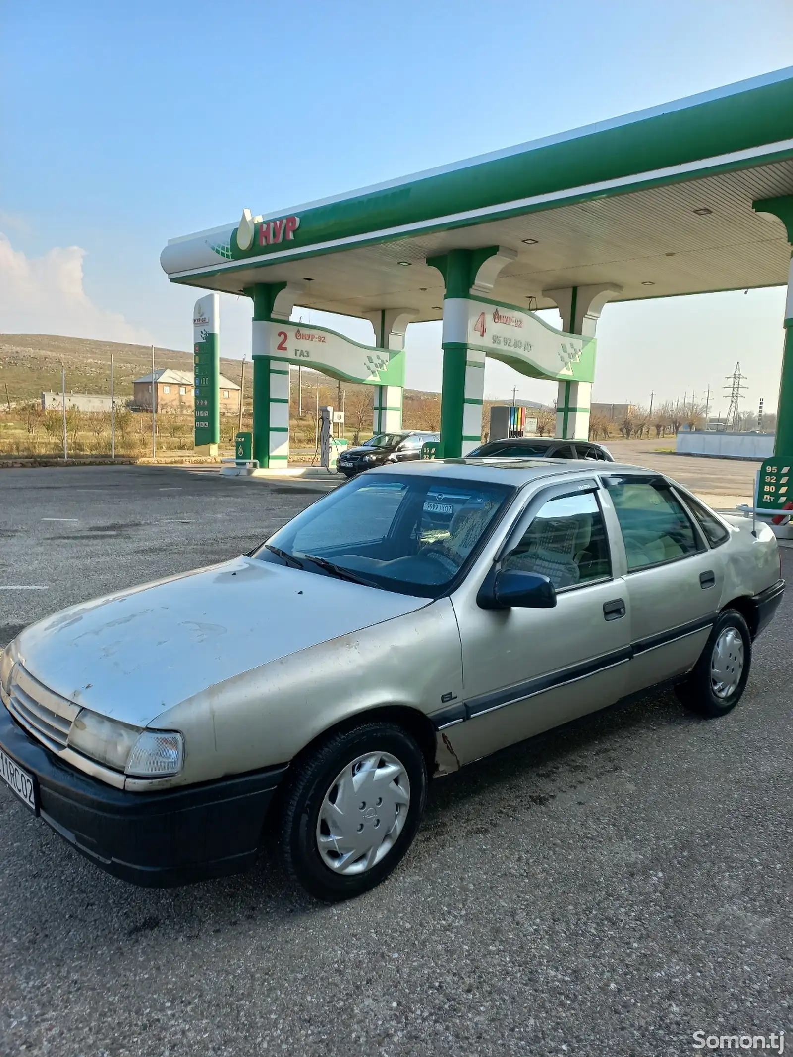 Opel Vectra A, 1992-1