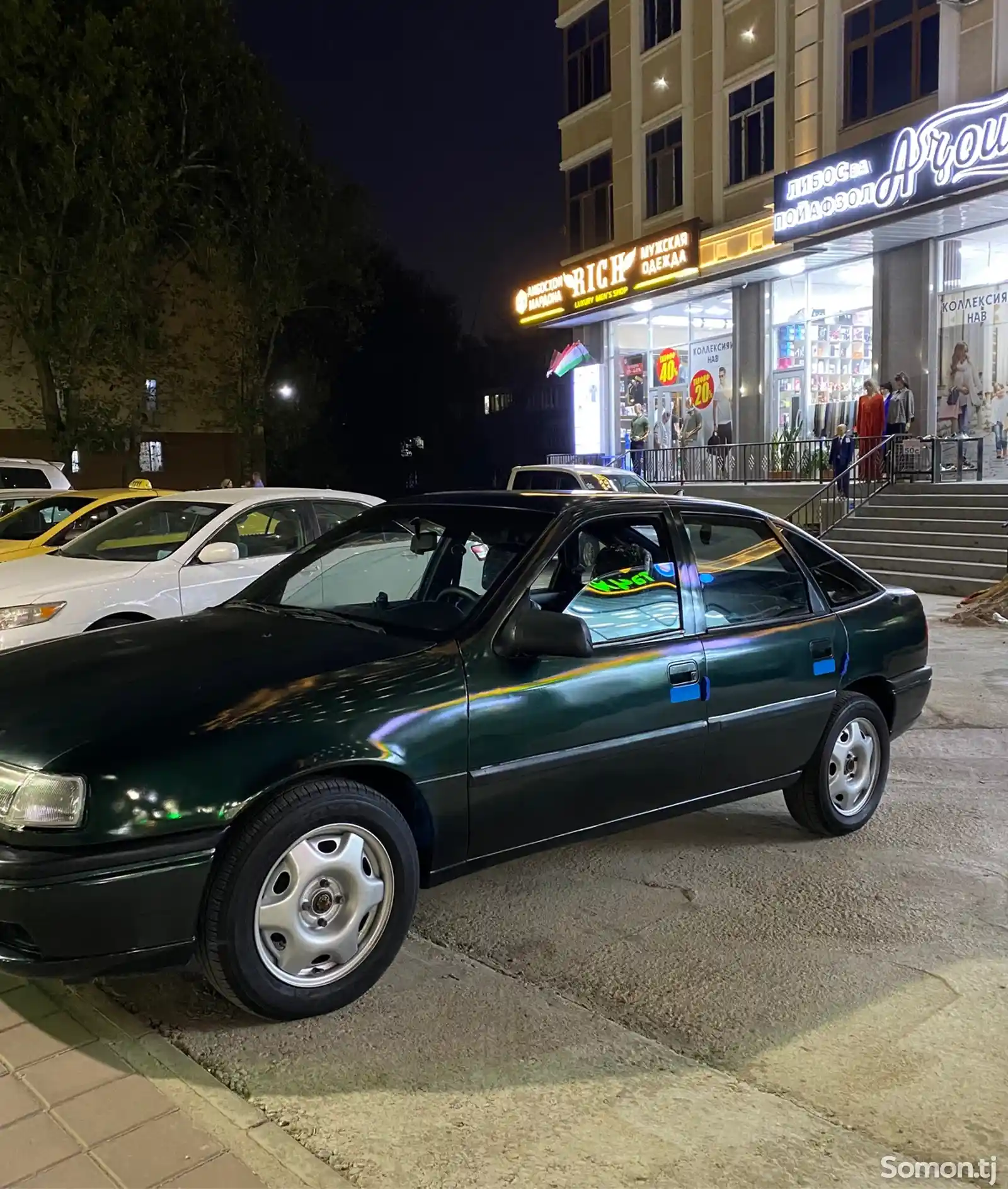 Opel Vectra A, 1995-6