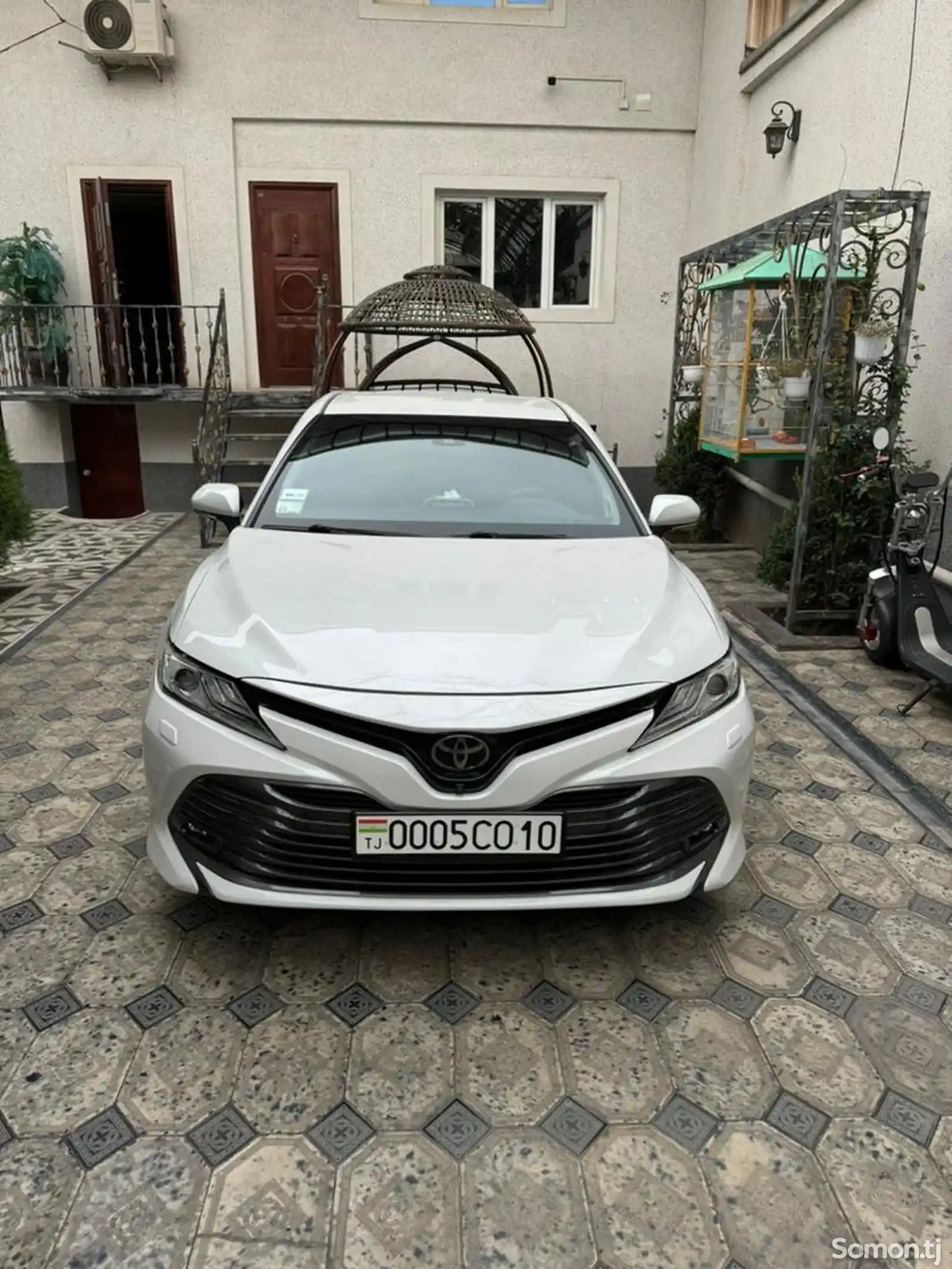 Toyota Camry, 2019-3