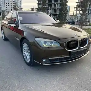 BMW 7 series, 2013