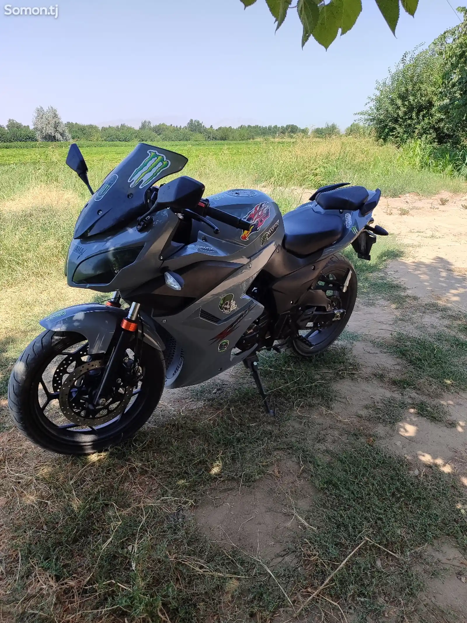 Мотоцикл Suzuki