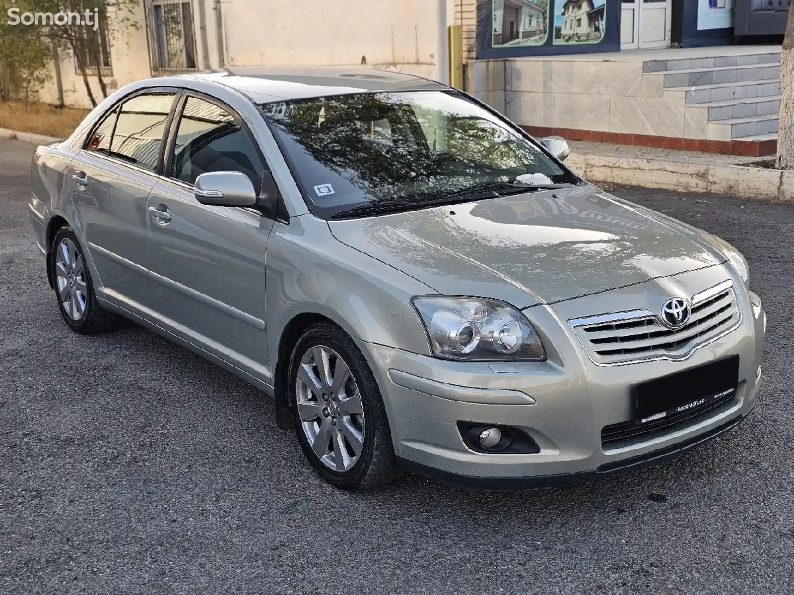 Toyota Avensis, 2008-13