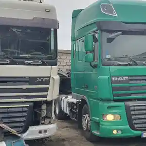 Седельный тягач DAF XF, 2008