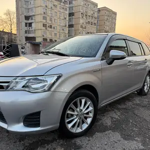 Toyota Fielder, 2015