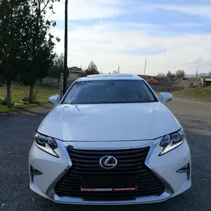 Lexus ES series, 2018