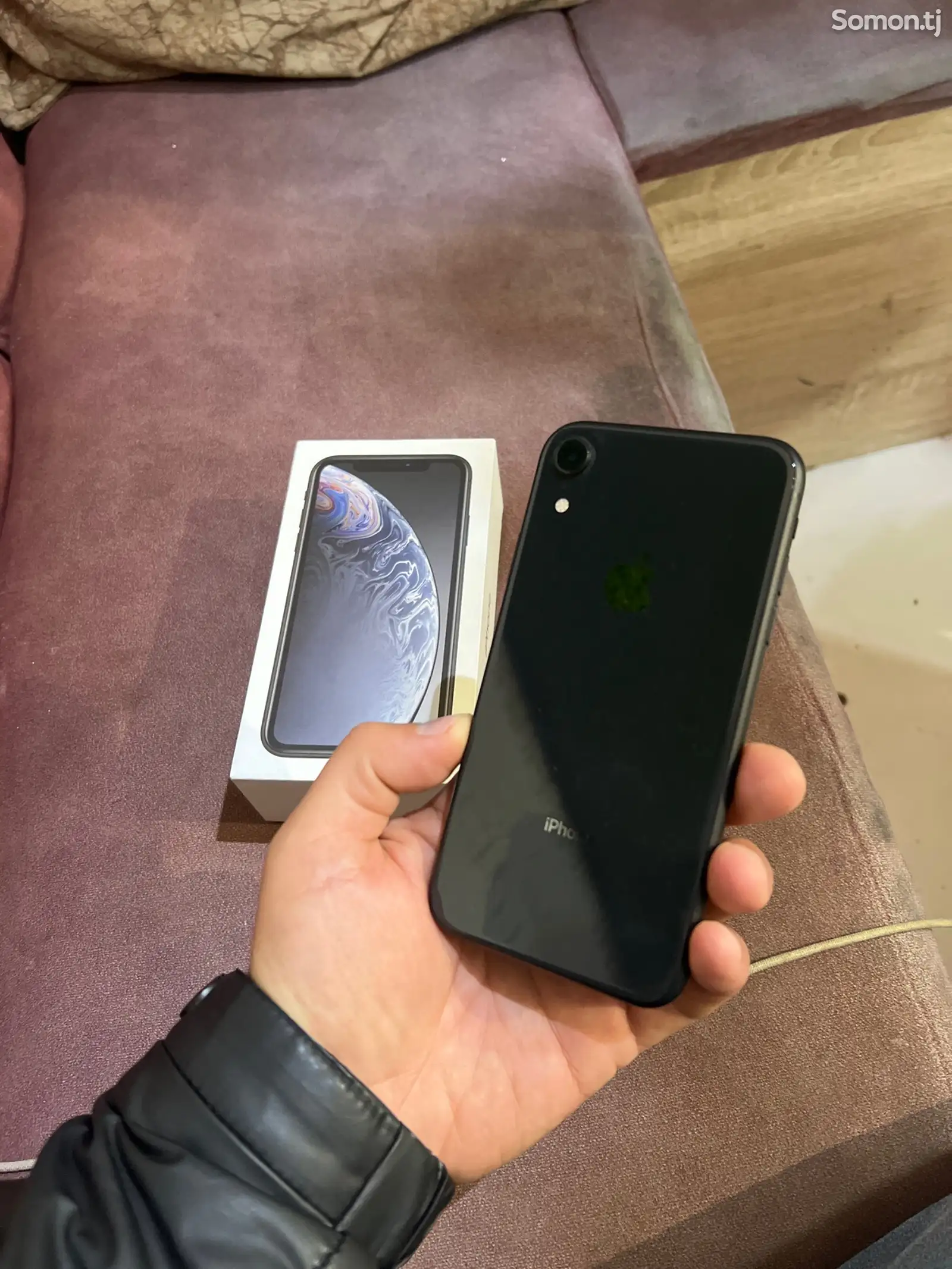 Apple iPhone Xr, 64 gb, Black-1