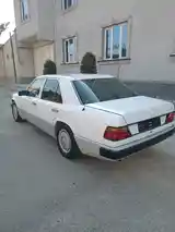 Mercedes-Benz W124, 1993-5