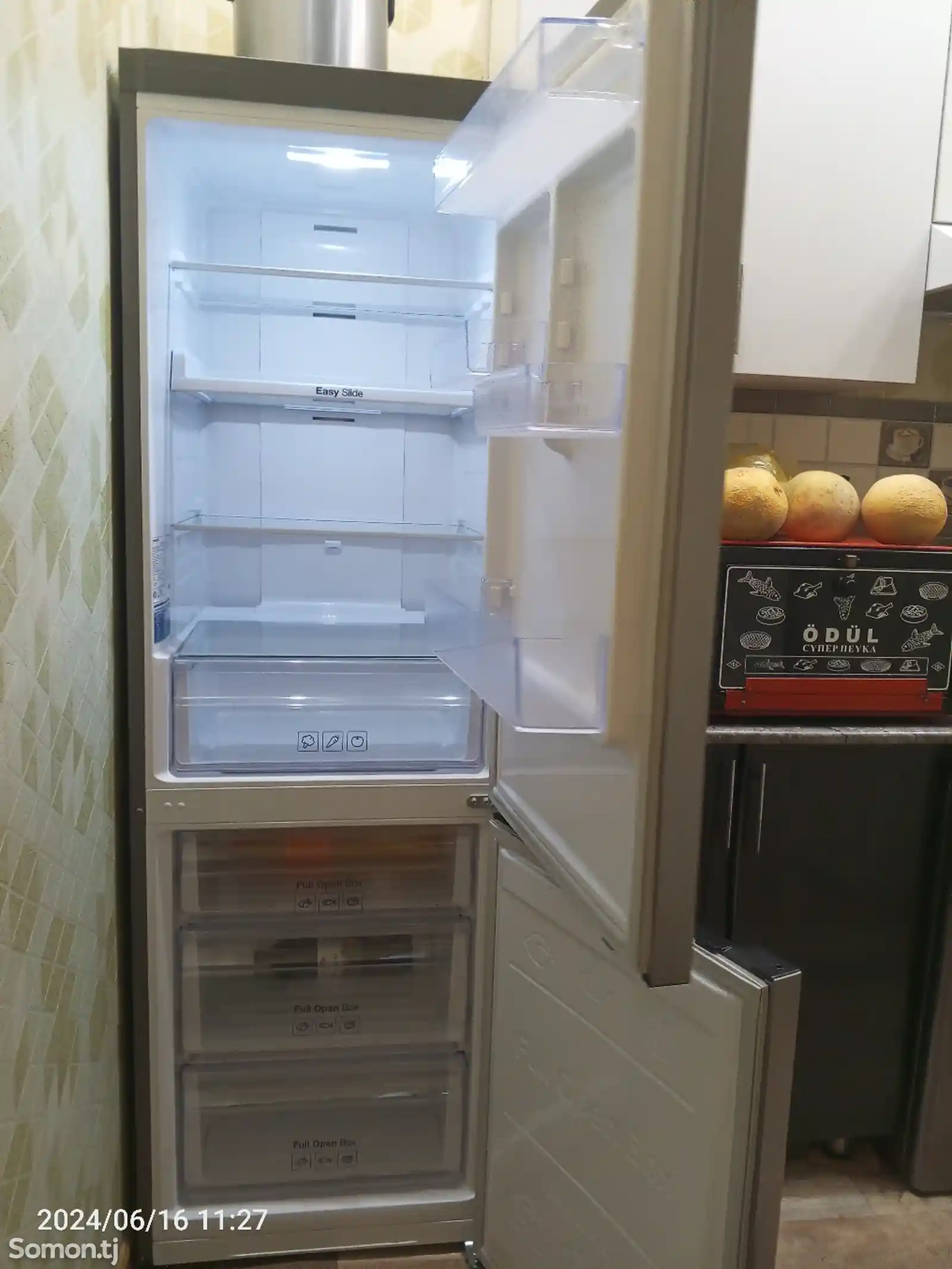 Холодильник Samsung сенсорный двухкамерный-8