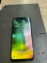 Samsung Galaxy A30-2