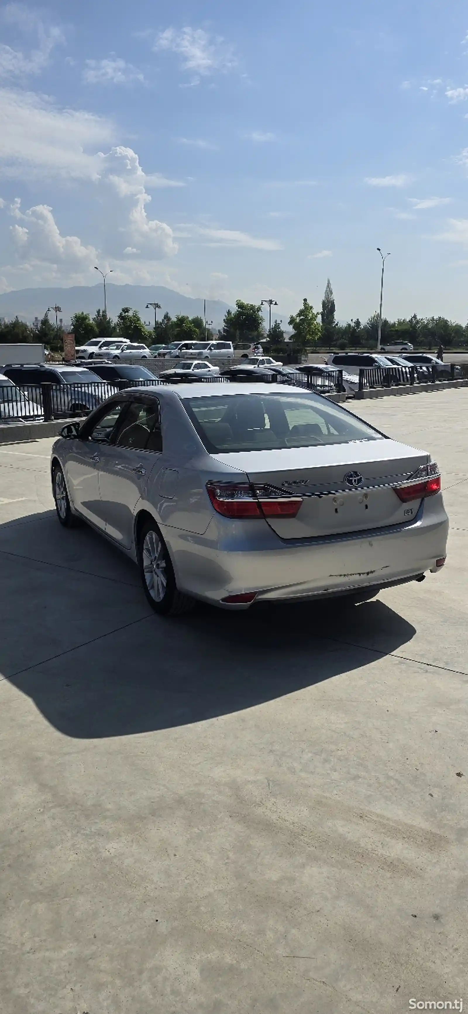 Toyota Camry, 2015-10