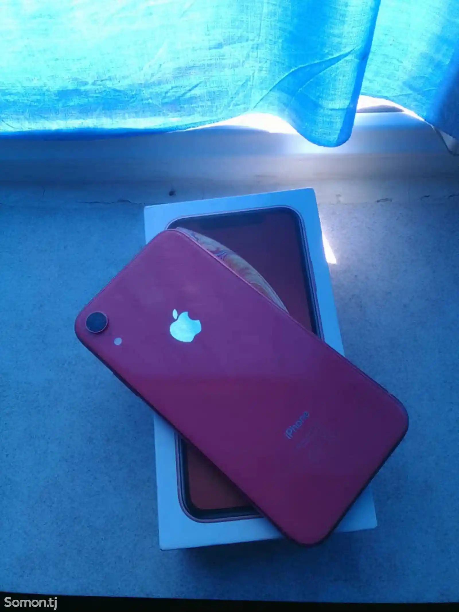 Apple iPhone Xr, 64 gb, Product Red-4