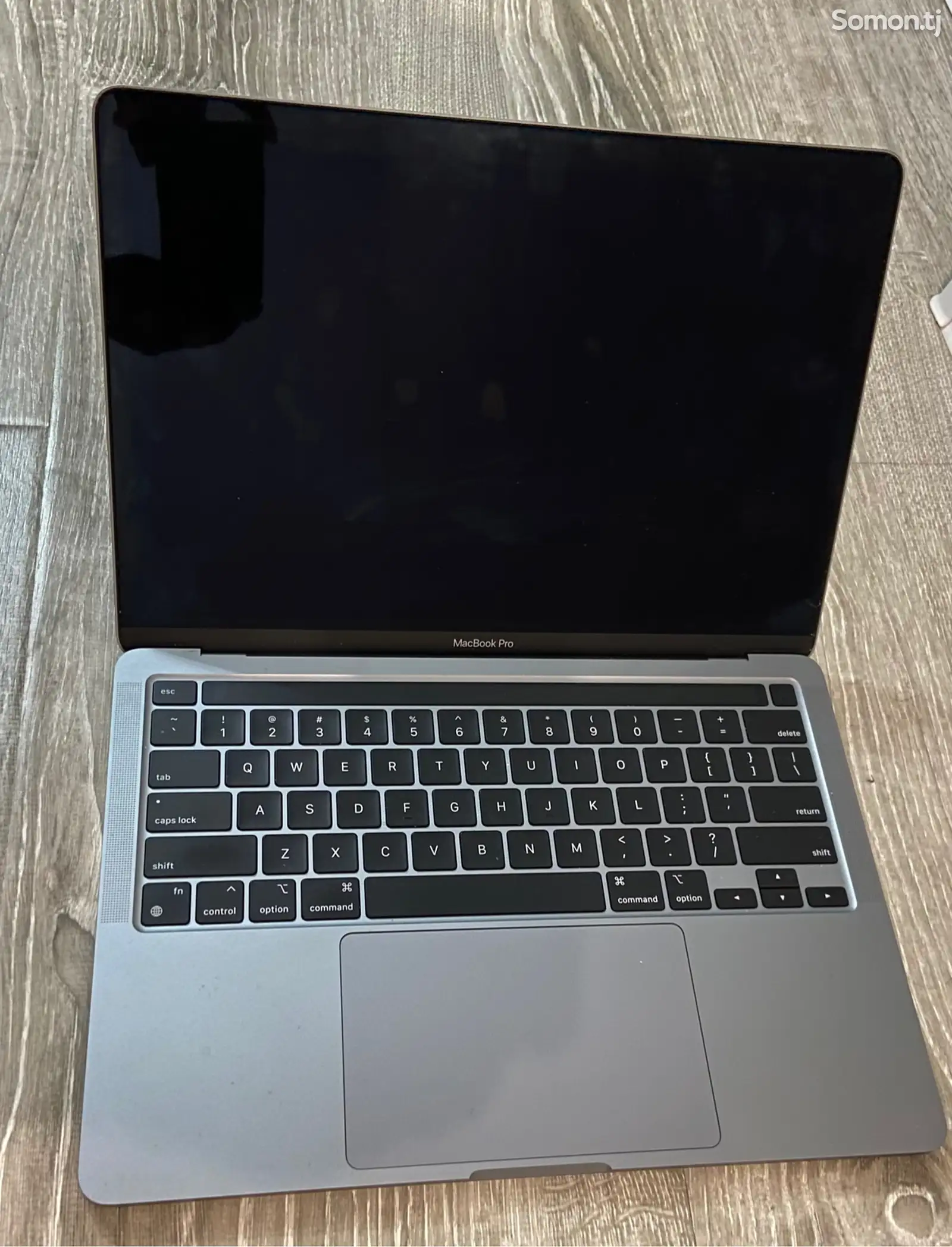 Ноутбук MacBook Pro-1