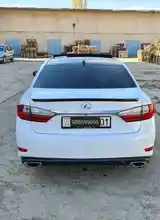 Lexus ES series, 2017-2