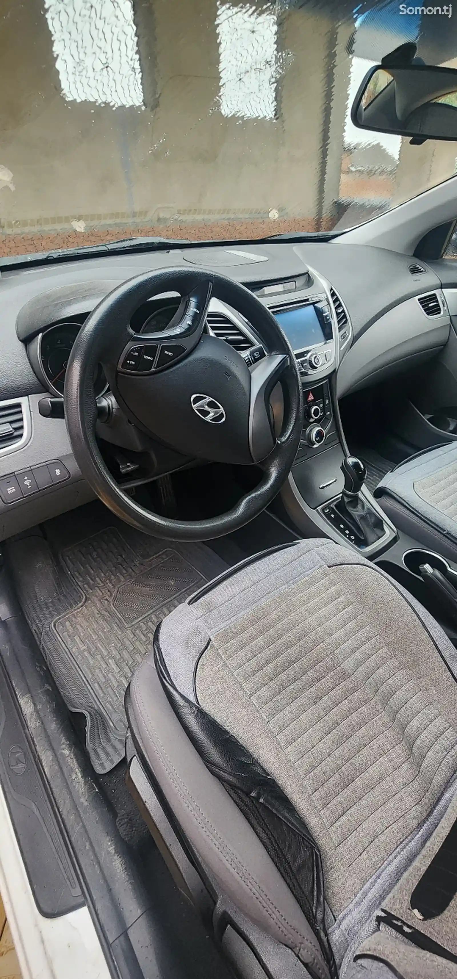 Hyundai Elantra, 2015-5