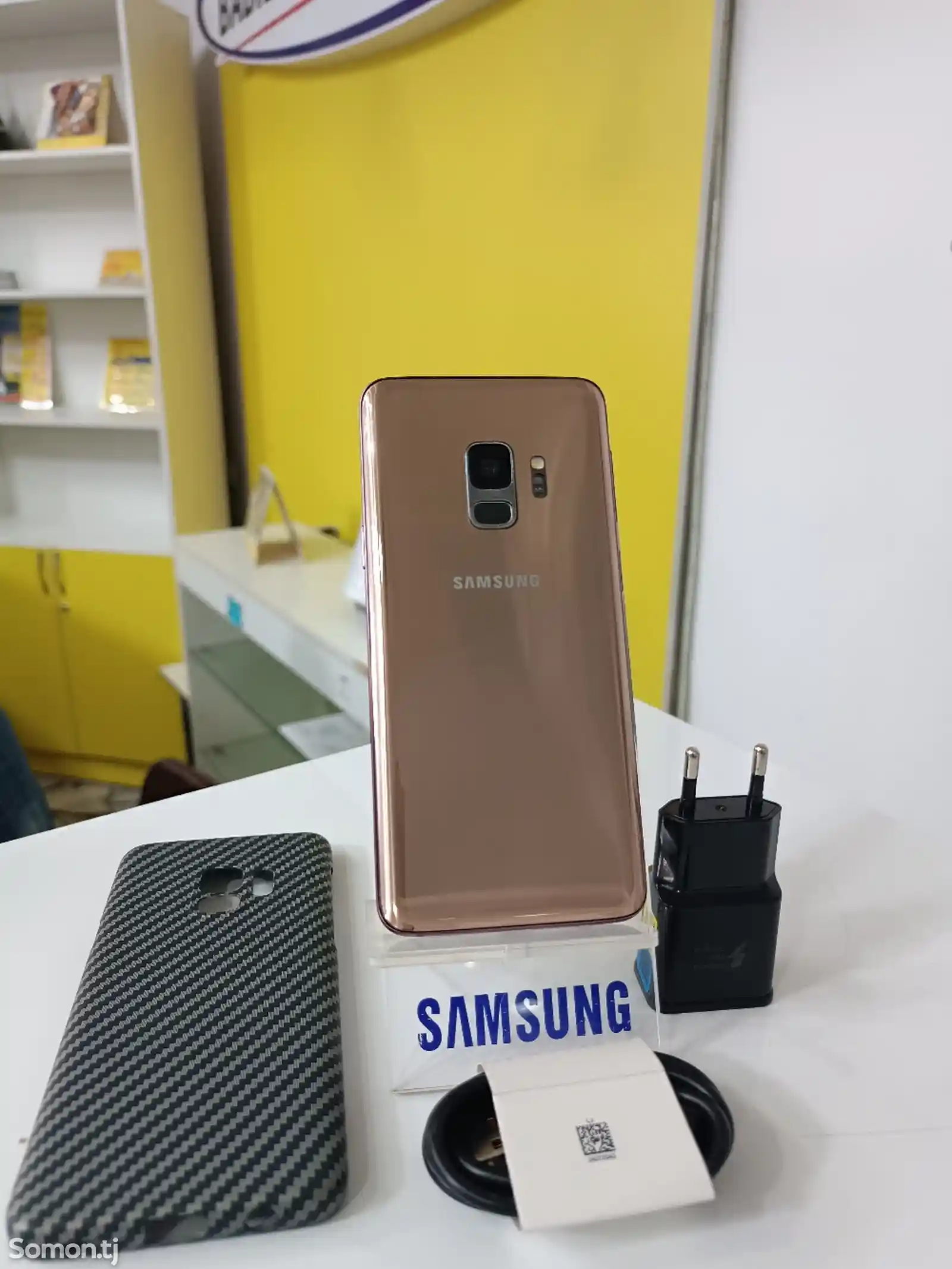 Samsung Galaxy S9-1