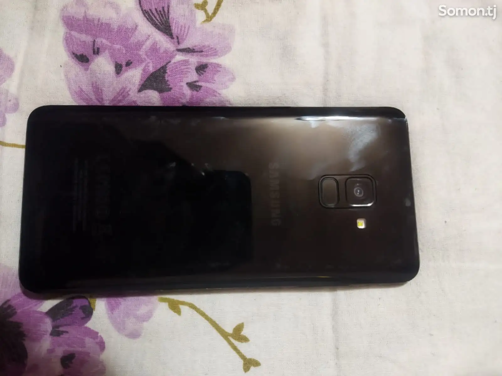 Samsung Galaxy A8+-1