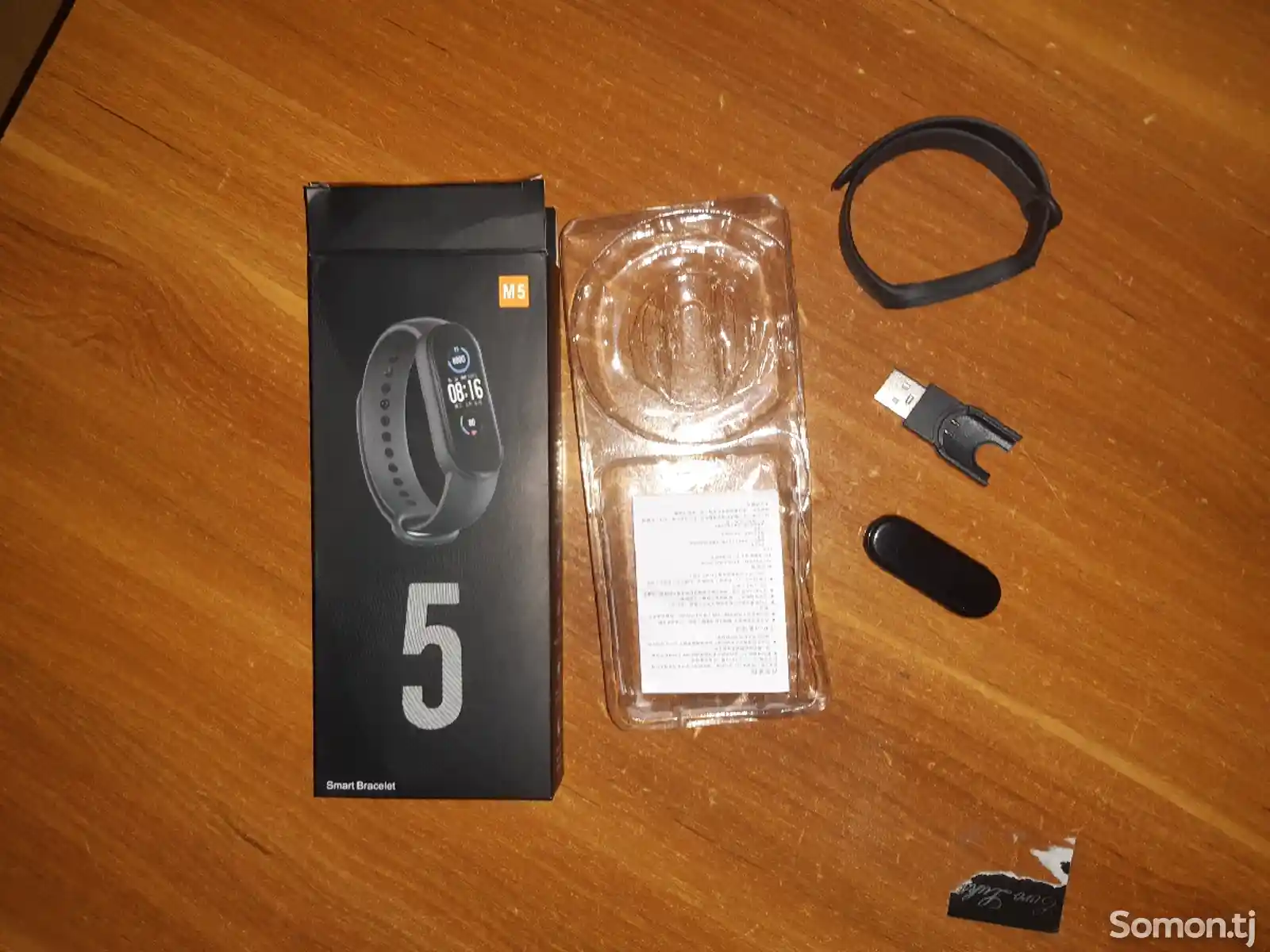 Смарт часы Xiaomi Mi Band 5-1
