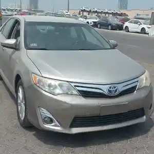 Toyota Camry, 2014