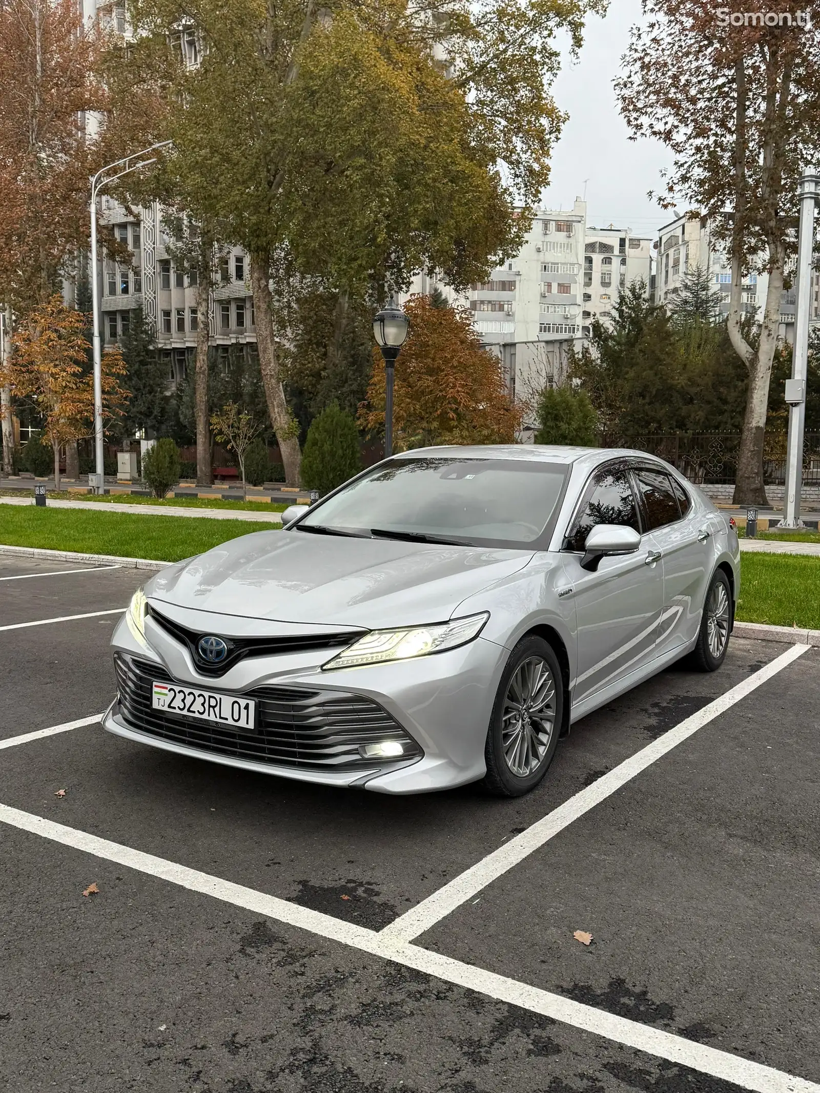 Toyota Camry, 2017-1