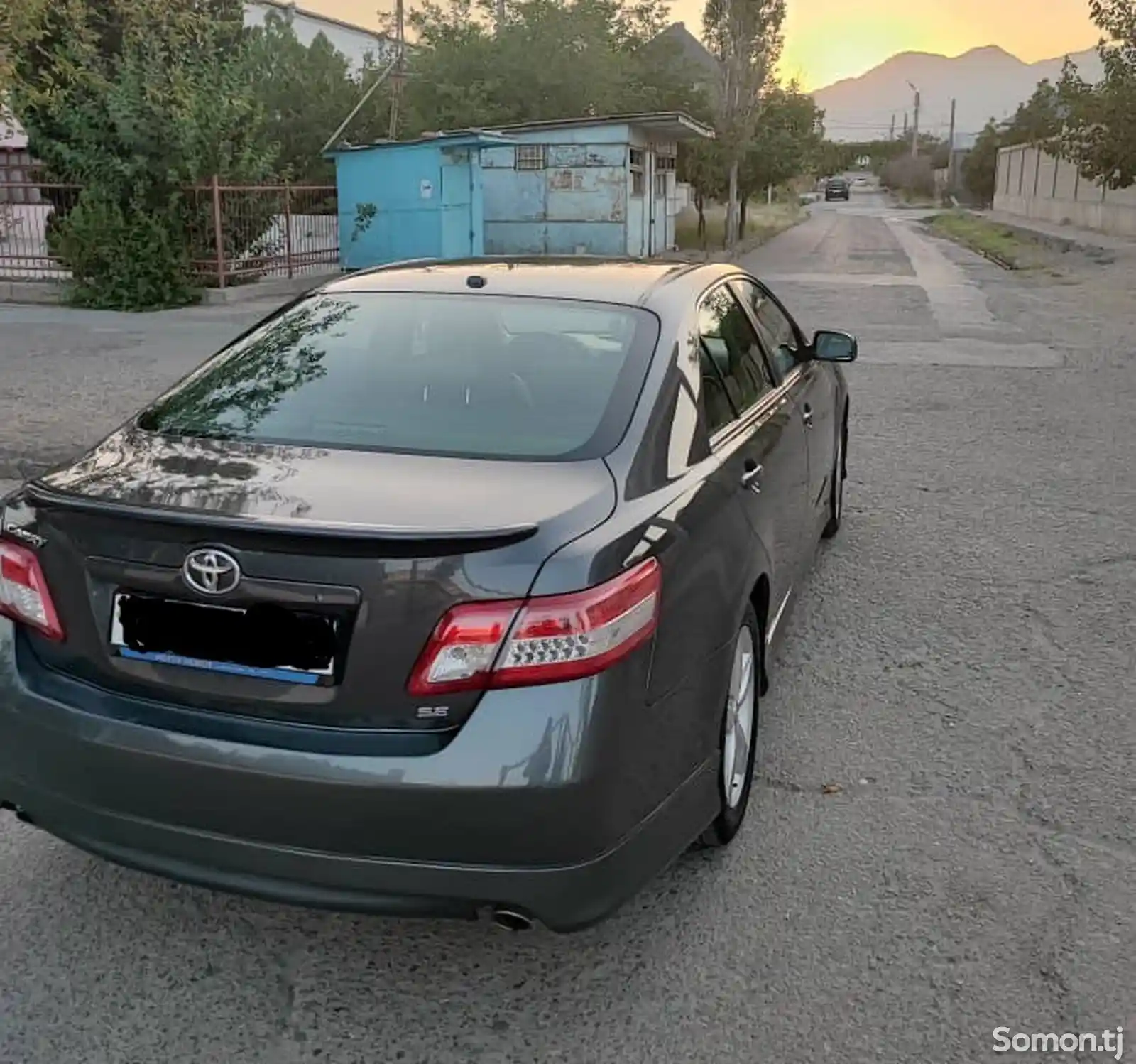 Toyota Camry, 2010-3