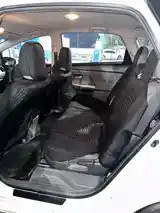 Toyota Prius, 2013-5