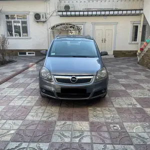 Opel Zafira, 2006