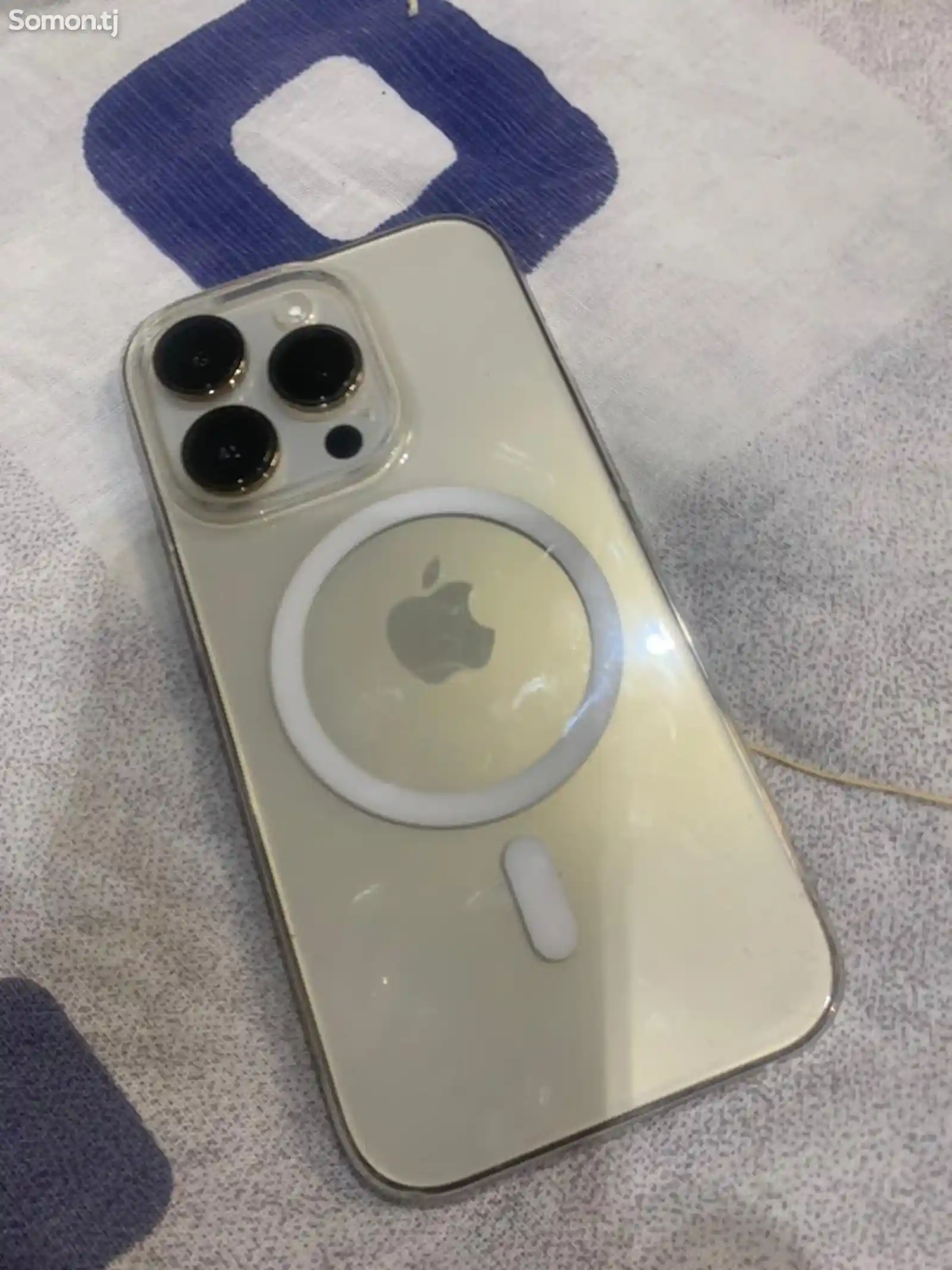 Apple iPhone 14 Pro-1