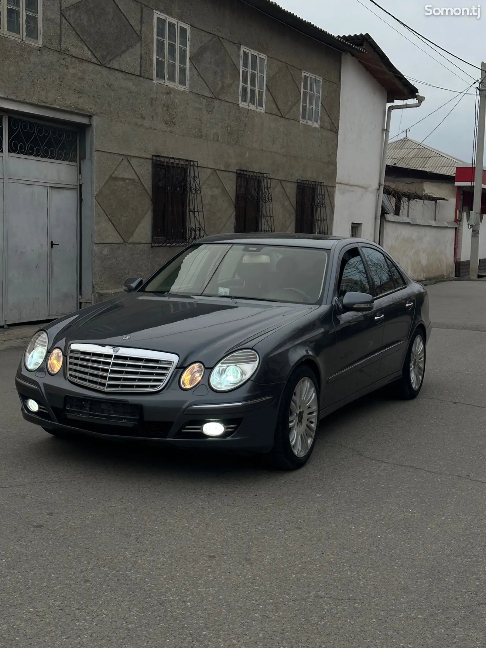 Mercedes-Benz E class, 2008-1