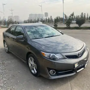 Toyota Camry, 2012