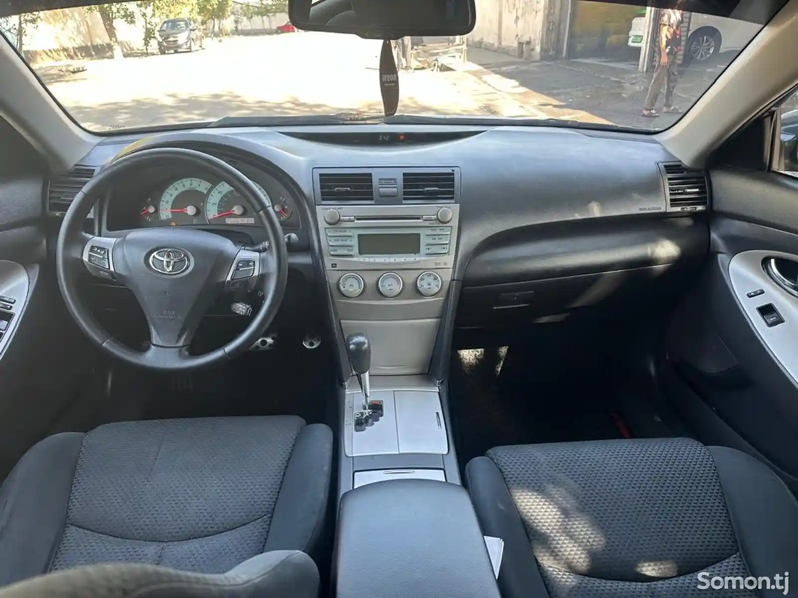 Toyota Camry, 2010-5