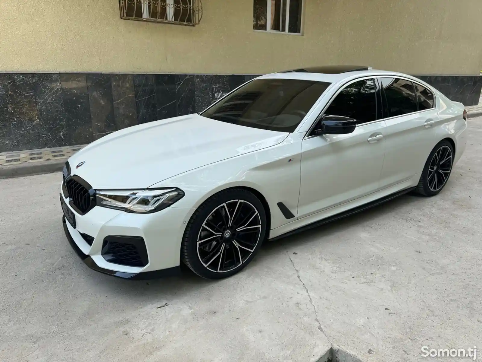BMW 5 series, 2023-3