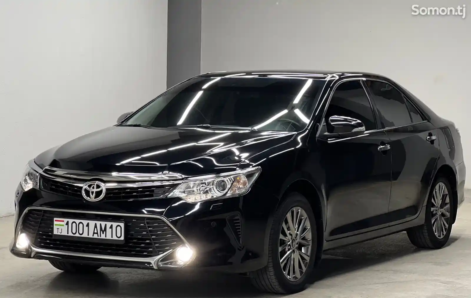 Toyota Camry, 2015-1