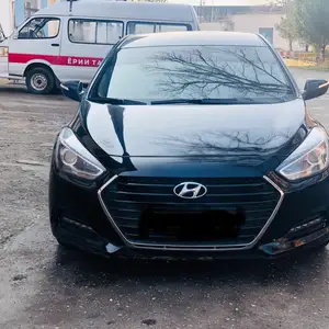 Hyundai i40, 2018