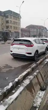 Hongqi E-HS3, 2019-3