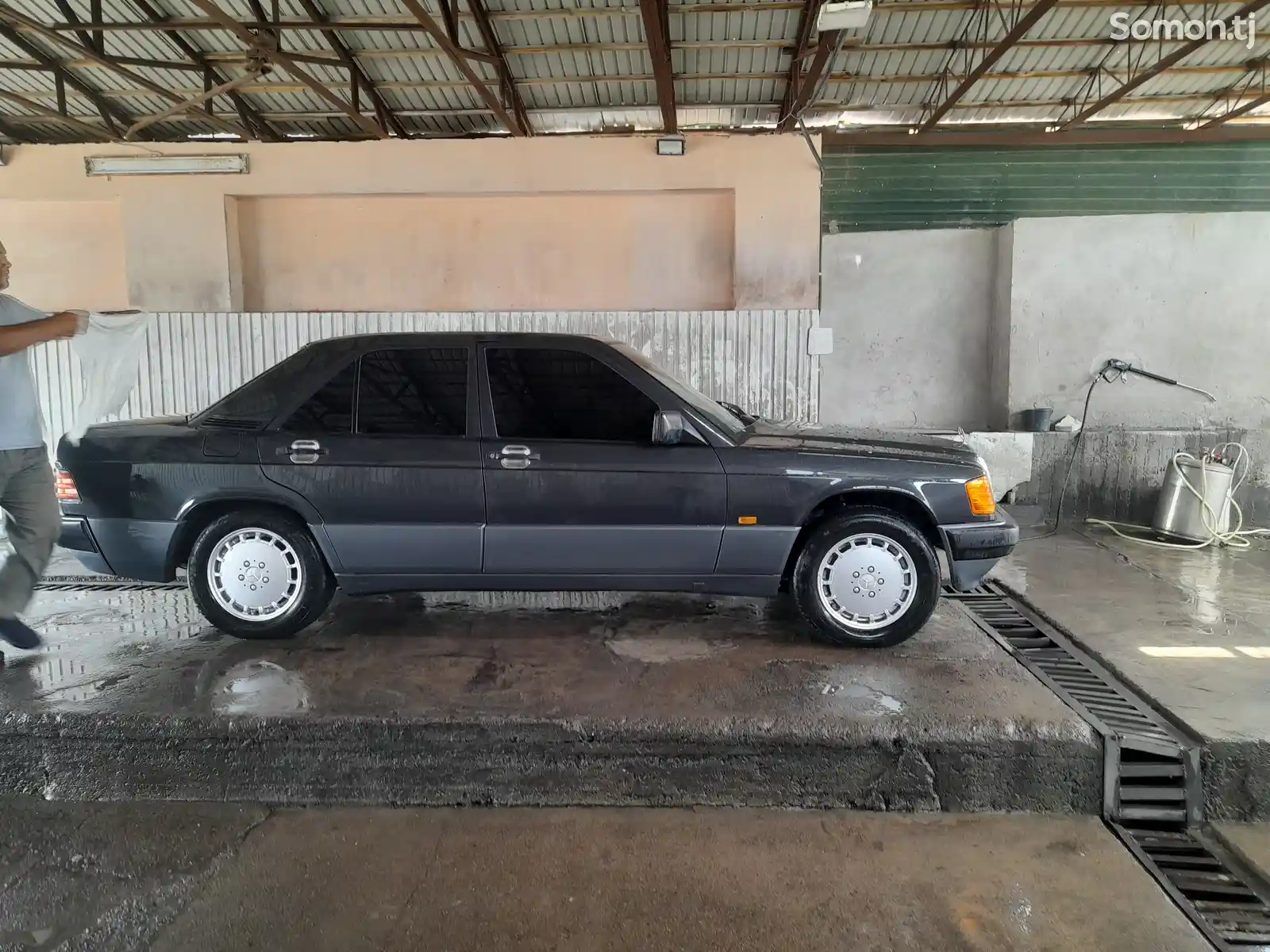 Mercedes-Benz W201, 1990-6