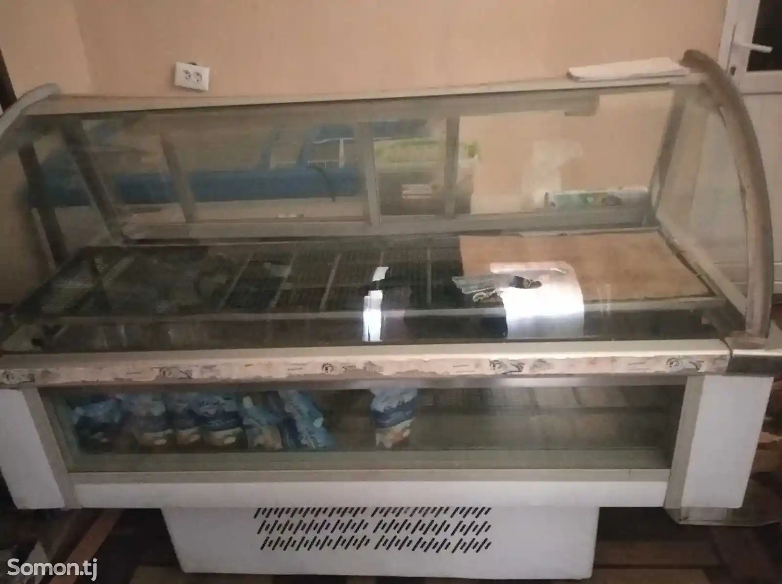 Холодильник витрина ссср-1