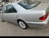 Mercedes-Benz E class, 2000-4