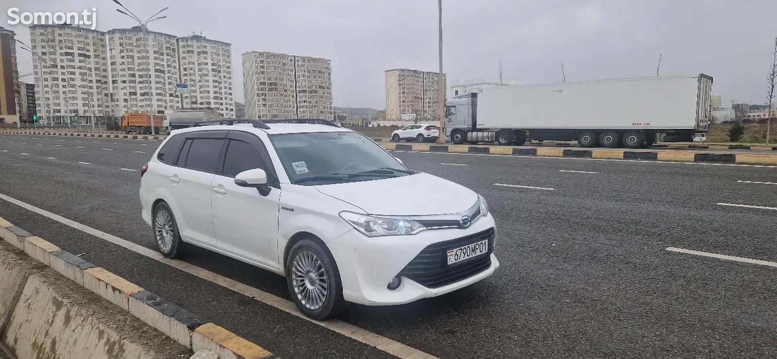 Toyota Fielder, 2017-1