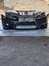 Передний бампер на Lexus is250-4