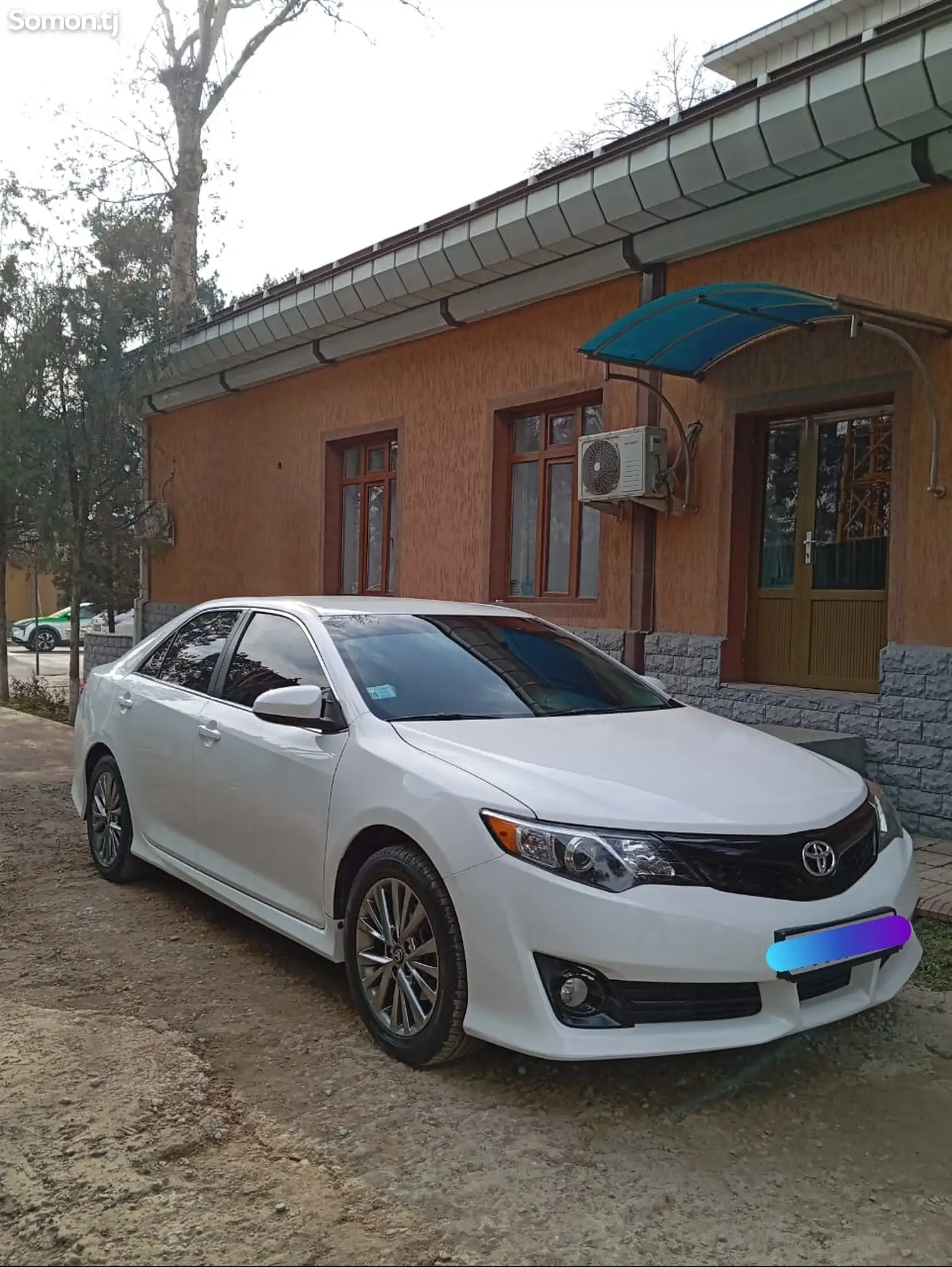 Toyota Camry, 2013-1