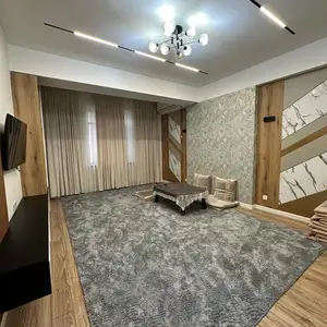 2-комн. квартира, 12 этаж, 70м², Овир