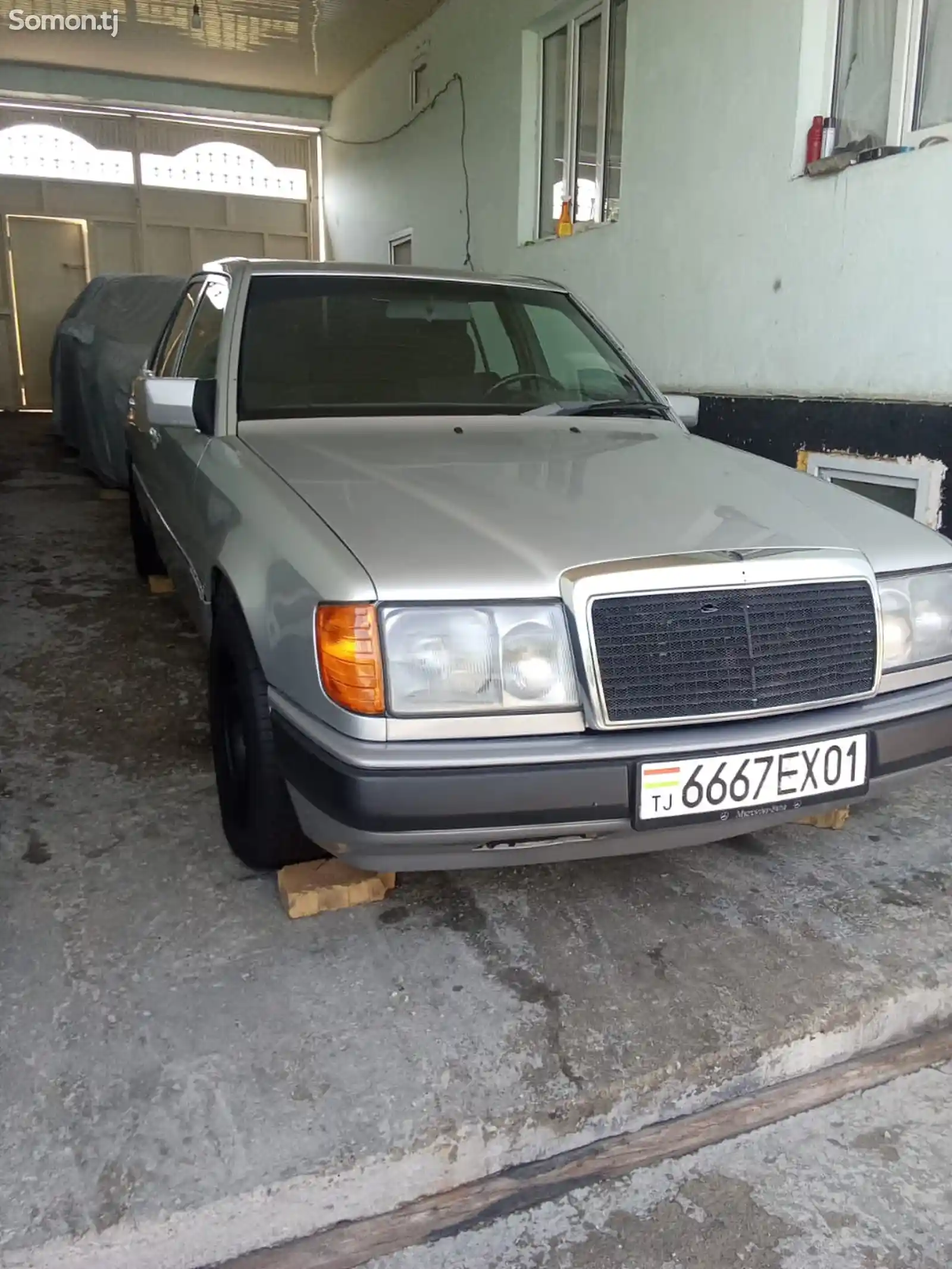 Mercedes-Benz W124, 1989-3