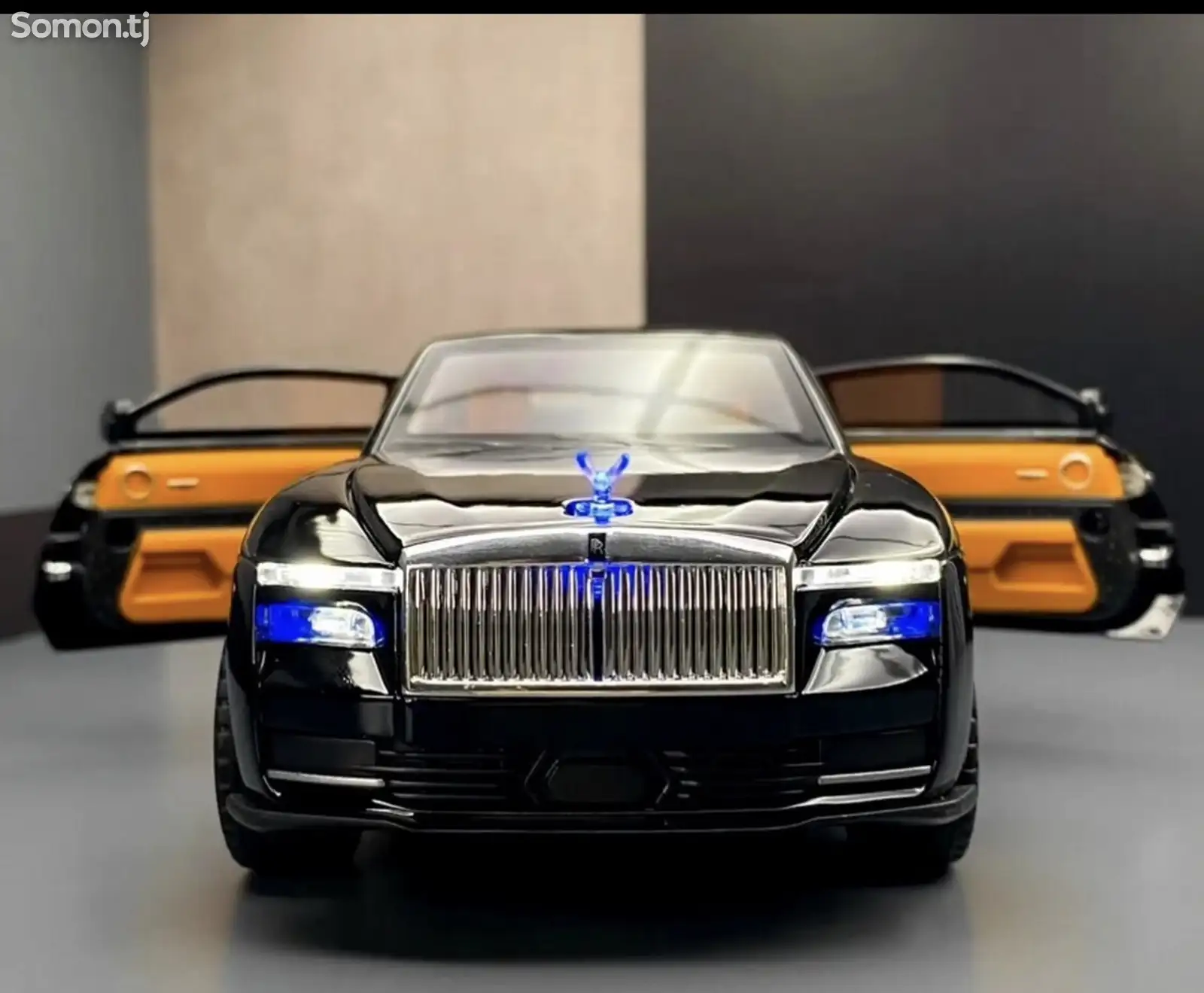 Металлическая машинa Rolls Royce Spectre-1