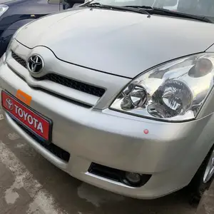 Toyota Corolla Verso, 2007