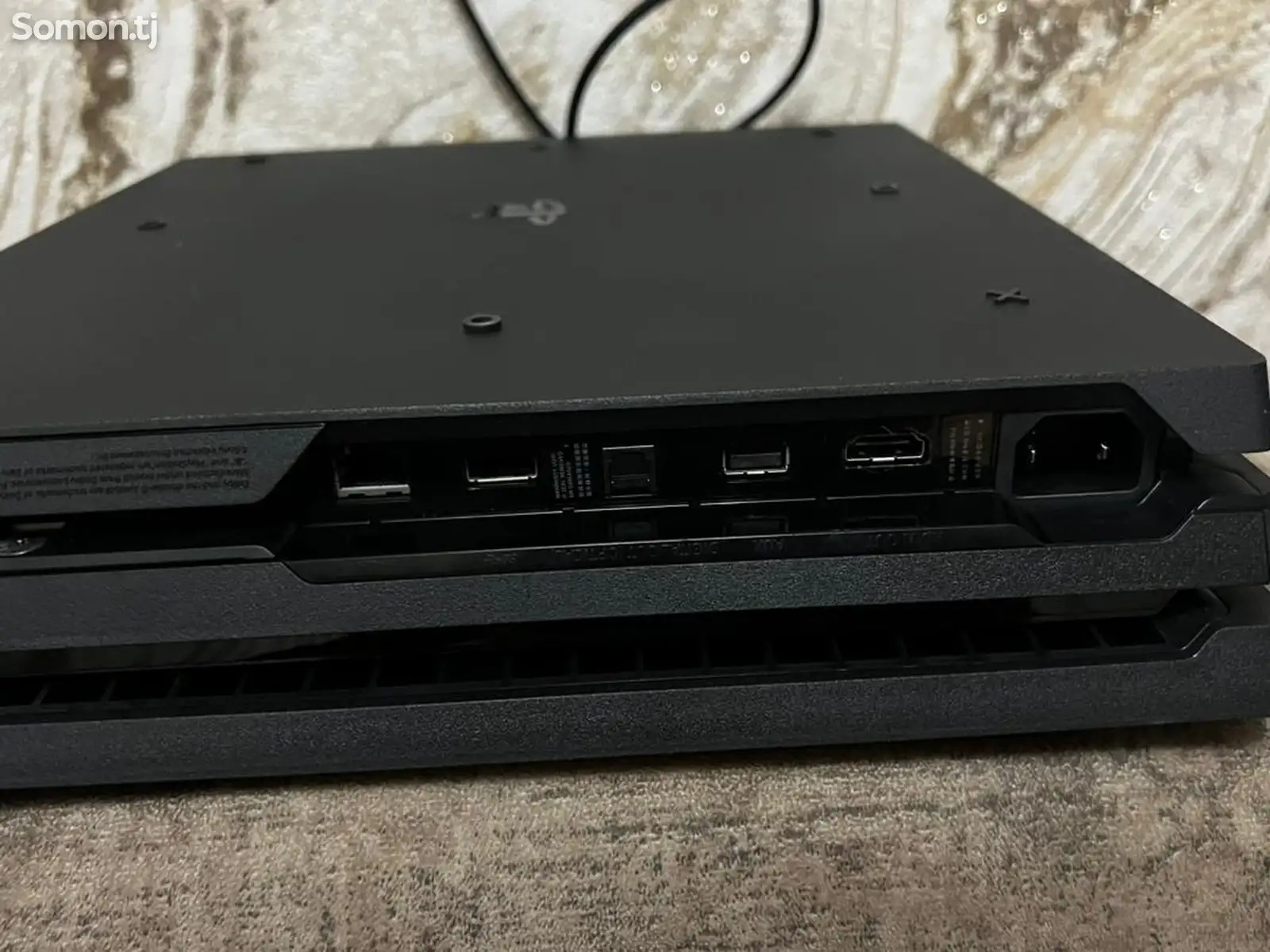 Игровая приставка Sony PlayStation 4 Pro-2