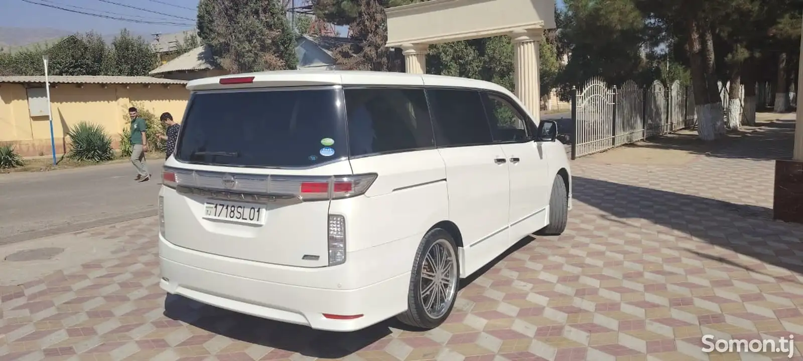 Nissan Elgrand, 2015-2