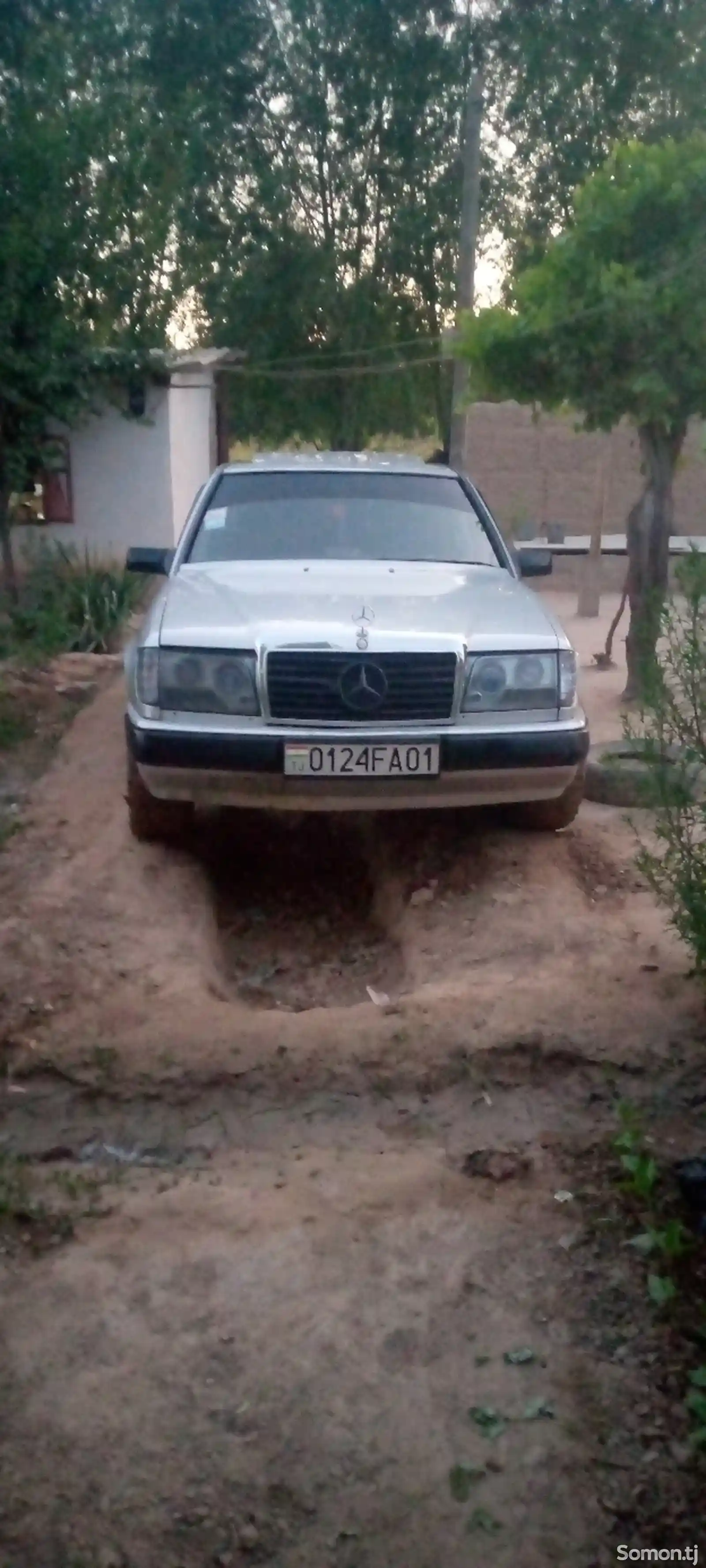 Mercedes-Benz W124, 1988-5