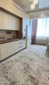 2-комн. квартира, 6 этаж, 87 м², 33 мкр-8