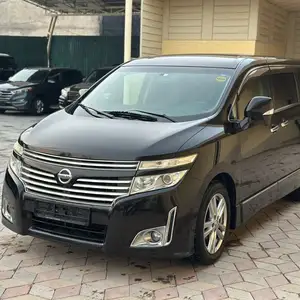 Nissan Elgrand, 2014