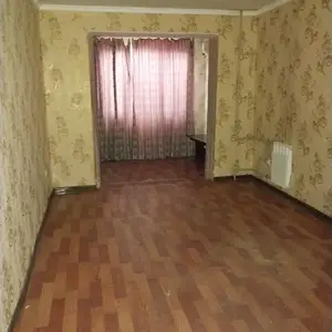 3-комн. квартира, 2 этаж, 62 м², 33 мкр